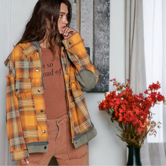 POL Plaid Hooded Shirt Jacket - Picture 6 of 12